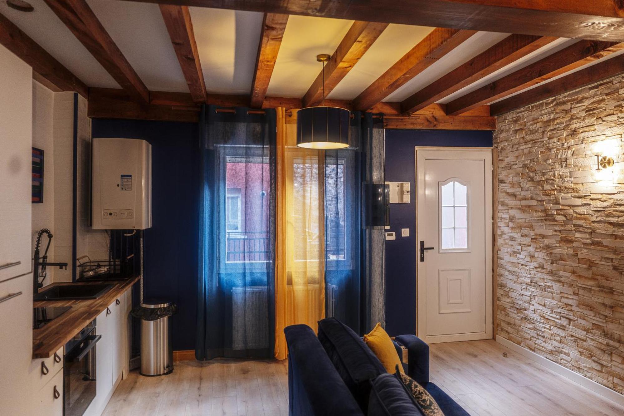 Appart Hotel Le 8 La Suite - Parking Gratuit - Macon Exterior photo